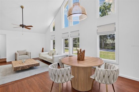 Villa ou maison à louer à Orlando, Floride: 3 chambres, 196.77 m2 № 2416246 - photo 8