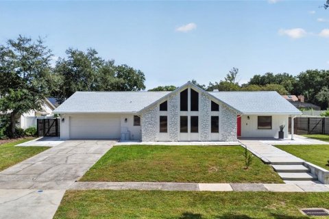 Villa ou maison à Orlando, Floride 3 chambres, 196.77 m2 № 2416246