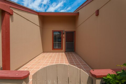 Touwnhouse à vendre à Boynton Beach, Floride: 2 chambres, 112.5 m2 № 1100125 - photo 1