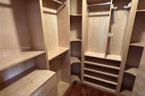 Condominio en alquiler en Coral Gables, Florida, 1 dormitorio, 55.74 m2 № 2036614 - foto 8