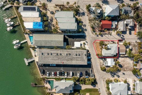 Propiedad comercial en venta en Treasure Island, Florida, 2 dormitorios, 189.89 m2 № 2166371 - foto 6