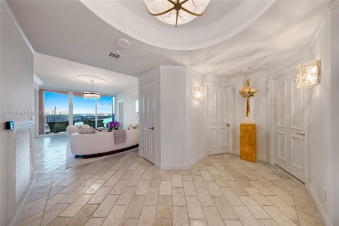 Condo in Miami Beach, Florida, 2 bedrooms  № 1967466 - photo 7