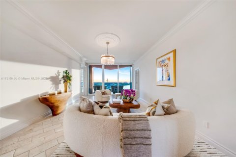Condo in Miami Beach, Florida, 2 bedrooms  № 1967466 - photo 2