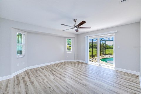 House in Punta Gorda, Florida 3 bedrooms, 162.39 sq.m. № 1870779 - photo 12