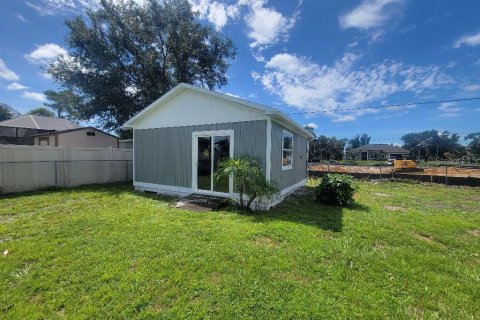 Villa ou maison à vendre à North Port, Floride: 3 chambres, 130.99 m2 № 1901222 - photo 3
