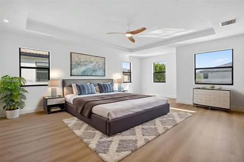 Casa en venta en Homestead, Florida, 5 dormitorios, 310.29 m2 № 2054395 - foto 18