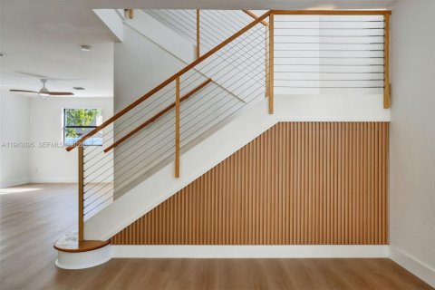 Casa en venta en Homestead, Florida, 5 dormitorios, 310.29 m2 № 2054395 - foto 8