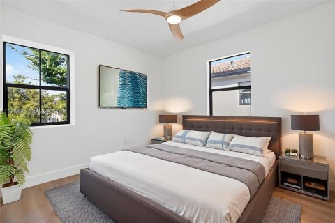 Casa en venta en Homestead, Florida, 5 dormitorios, 310.29 m2 № 2054395 - foto 28