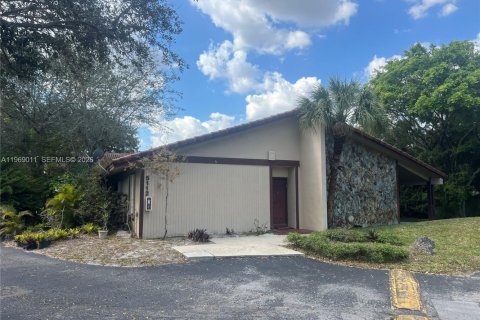 Condominio en Hollywood, Florida, 3 dormitorios  № 2031869