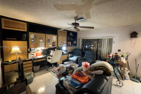 Condominio en venta en Hollywood, Florida, 3 dormitorios, 157.93 m2 № 2031869 - foto 13