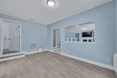 Villa ou maison à vendre à Oviedo, Floride: 4 chambres, 244.24 m2 № 2149911 - photo 13