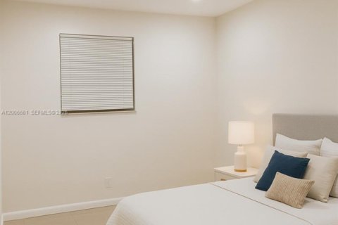 Apartamento en alquiler en Hallandale Beach, Florida, 2 dormitorios, 69.68 m2 № 2071272 - foto 4