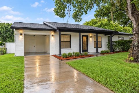Casa en Orlando, Florida 4 dormitorios, 100.33 m2 № 2360718