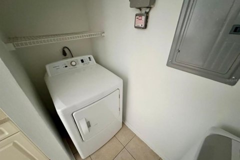 Condo in Kissimmee, Florida, 2 bedrooms № 2112750 - photo 8