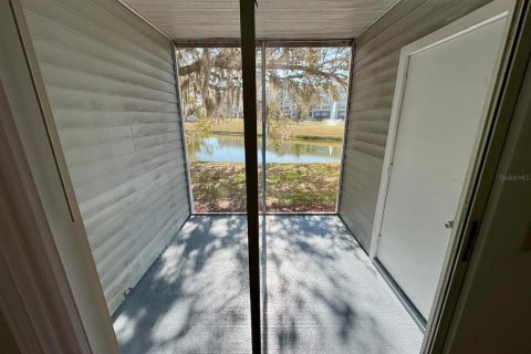 Condo in Kissimmee, Florida, 2 bedrooms № 2112750 - photo 17
