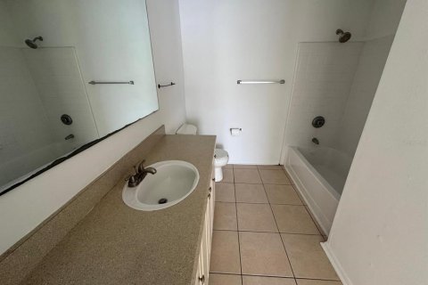 Condo in Kissimmee, Florida, 2 bedrooms № 2112750 - photo 16