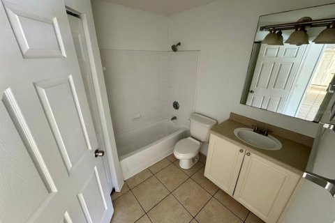Condo in Kissimmee, Florida, 2 bedrooms № 2112750 - photo 15