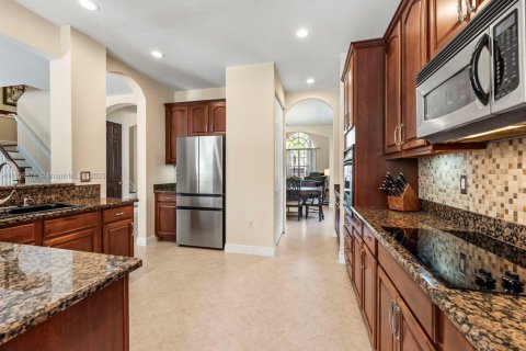 Купить виллу или дом в Уэстон, Флорида 5 спален, 396.6м2, № 1749018 - фото 23