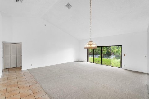 Villa ou maison à vendre à Boynton Beach, Floride: 4 chambres, 207.26 m2 № 2084412 - photo 9
