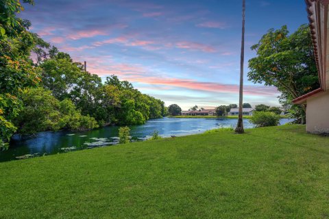 Villa ou maison à vendre à Boynton Beach, Floride: 4 chambres, 207.26 m2 № 2084412 - photo 2