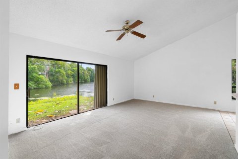 Villa ou maison à vendre à Boynton Beach, Floride: 4 chambres, 207.26 m2 № 2084412 - photo 11