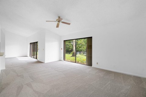 Villa ou maison à vendre à Boynton Beach, Floride: 4 chambres, 207.26 m2 № 2084412 - photo 12