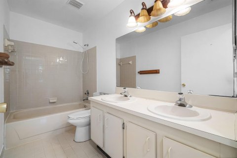 Villa ou maison à vendre à Boynton Beach, Floride: 4 chambres, 207.26 m2 № 2084412 - photo 19