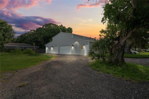 House in Sarasota, Florida 4 bedrooms, 189.52 sq.m. № 1300918 - photo 10