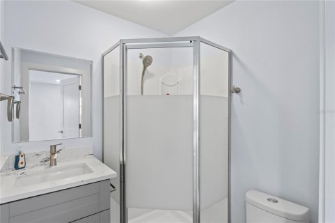 House in Sarasota, Florida 4 bedrooms, 189.52 sq.m. № 1300918 - photo 24