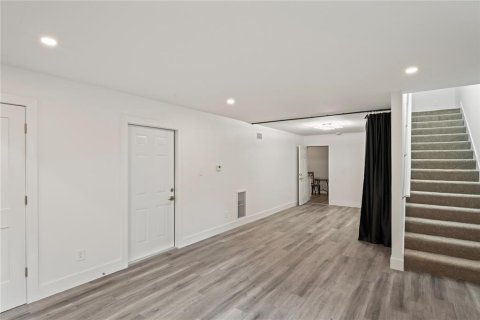 House in Sarasota, Florida 4 bedrooms, 189.52 sq.m. № 1300918 - photo 7