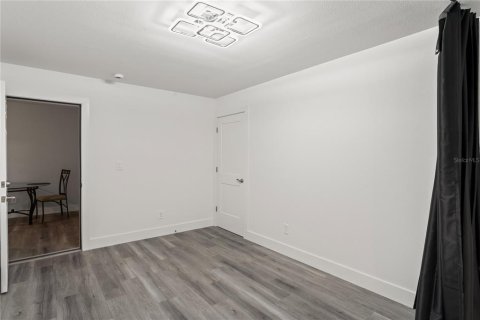 House in Sarasota, Florida 4 bedrooms, 189.52 sq.m. № 1300918 - photo 17