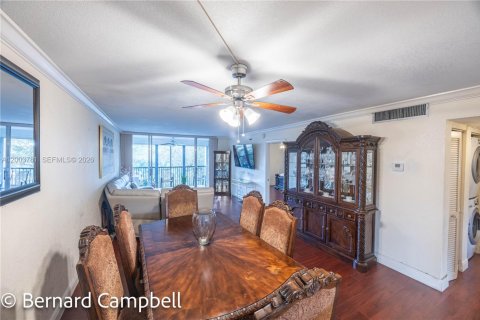 Condominio en venta en Lauderhill, Florida, 2 dormitorios, 117.06 m2 № 2090136 - foto 20