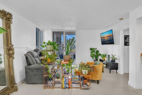 Copropriété à vendre à Miami, Floride: 2 chambres, 84.91 m2 № 1927117 - photo 10