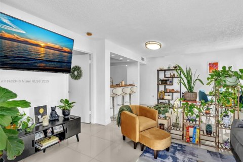 Copropriété à vendre à Miami, Floride: 2 chambres, 84.91 m2 № 1927117 - photo 15