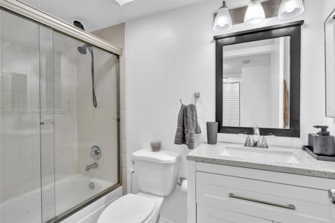 Copropriété à vendre à Miami, Floride: 2 chambres, 84.91 m2 № 1927117 - photo 19