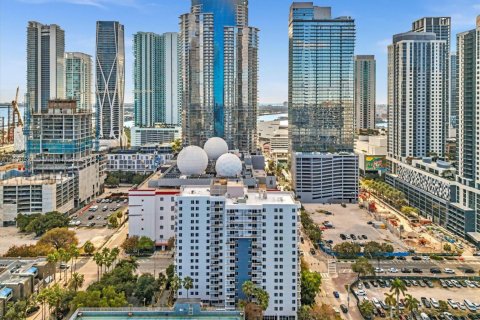 Copropriété à vendre à Miami, Floride: 2 chambres, 84.91 m2 № 1927117 - photo 2
