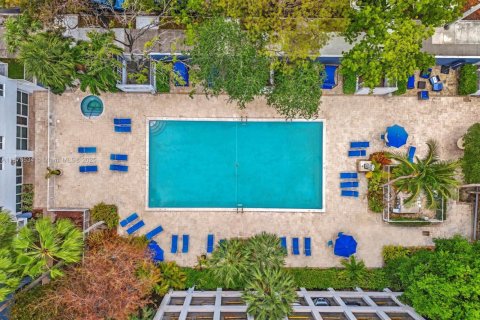 Copropriété à vendre à Miami, Floride: 2 chambres, 84.91 m2 № 1927117 - photo 3