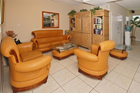 Condo in Merrit Island, Florida, 2 bedrooms  № 1624515 - photo 29