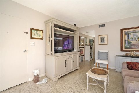 Condo in Merrit Island, Florida, 2 bedrooms  № 1624515 - photo 12