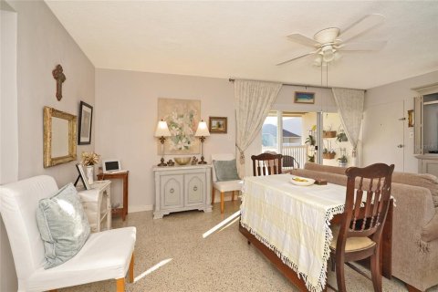 Condo in Merrit Island, Florida, 2 bedrooms  № 1624515 - photo 10