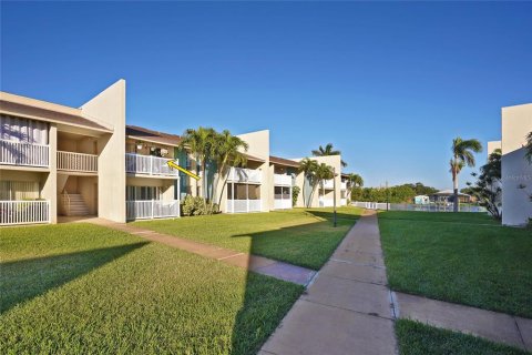 Condo in Merrit Island, Florida, 2 bedrooms  № 1624515 - photo 3