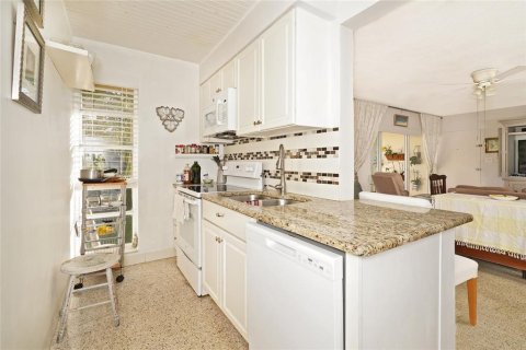 Condo in Merrit Island, Florida, 2 bedrooms  № 1624515 - photo 16