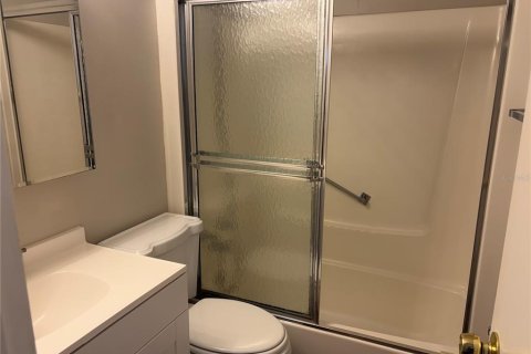 Condo in Port Charlotte, Florida, 2 bedrooms № 2387691 - photo 10