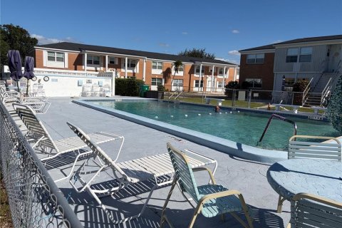 Condo in Port Charlotte, Florida, 2 bedrooms № 2387691 - photo 2