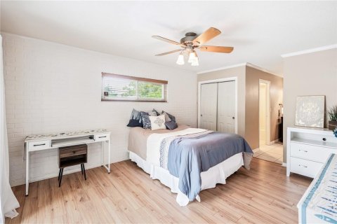 House in Apopka, Florida 4 bedrooms, 285.02 sq.m. № 1813760 - photo 16
