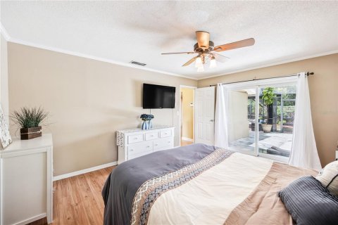 House in Apopka, Florida 4 bedrooms, 285.02 sq.m. № 1813760 - photo 17