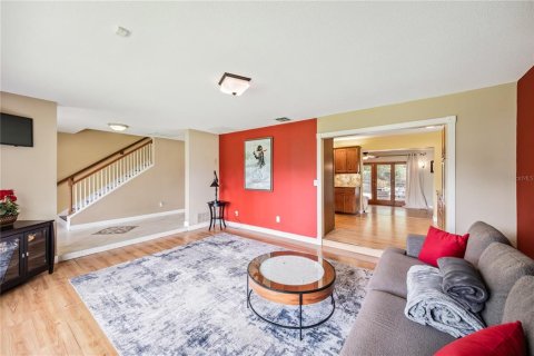 House in Apopka, Florida 4 bedrooms, 285.02 sq.m. № 1813760 - photo 8