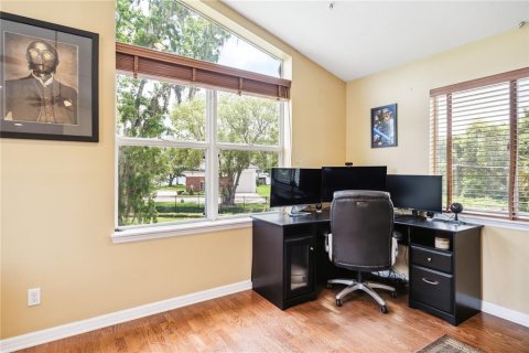 House in Apopka, Florida 4 bedrooms, 285.02 sq.m. № 1813760 - photo 28
