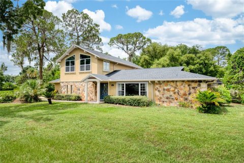 House in Apopka, Florida 4 bedrooms, 285.02 sq.m. № 1813760 - photo 2