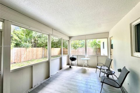 Villa ou maison à louer à Boynton Beach, Floride: 3 chambres, 121.42 m2 № 2045323 - photo 17